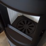 KRATKI Stahlofen AB | 8 Kw | RRØ 150 Mm | Holzofen 105,8 X 52,8 X 41 Cm | Stahlofen Mit Verglasung | Erfüllt Die Norme Bimschv Stufe 2, 15A B-VG | Kaminofen Ideal Für Jede Wohnung & Zuhause