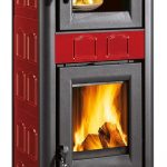 Holzofen 'Gemma Forno' Mit Emailliertem Ofen, Außenverkleidung Aus Steingut, Türen, Kopfteil Und Feuerstelle Aus Gusseisen. Glaskeramik Hitzebeständig Bis 750°. Abmessungen 460 X 495 X 1207 Mm