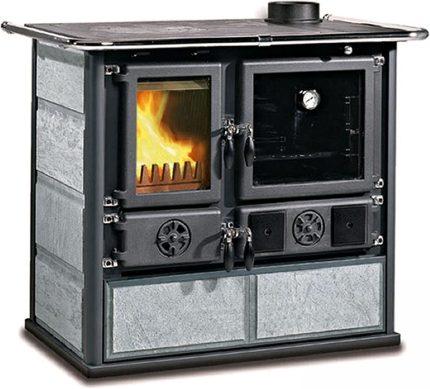 Legna Rosa Holzofen-Herd DX Aus Naturstein, Leistung 6,5 Kw, Beheizbarer Raum 185 M³, Farbe Stein
